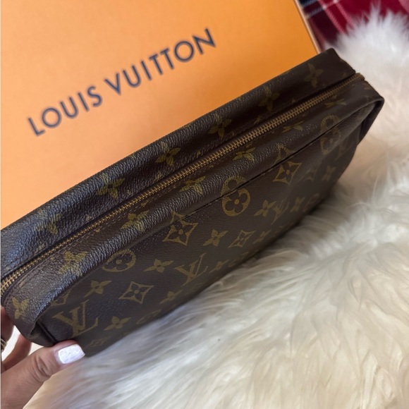 Authentic Louis Vuitton Trousee 28 monogram canvas - Picture 4 of 11